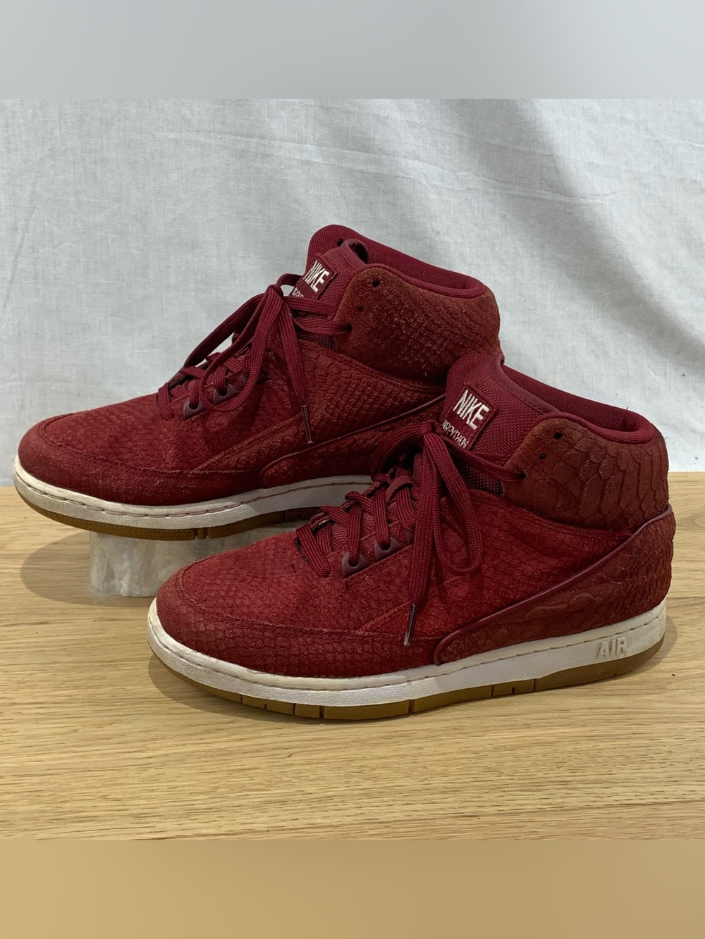 Nike Air Python Premium Team Red White Gum Men's Size 8 Snakeskin Suede